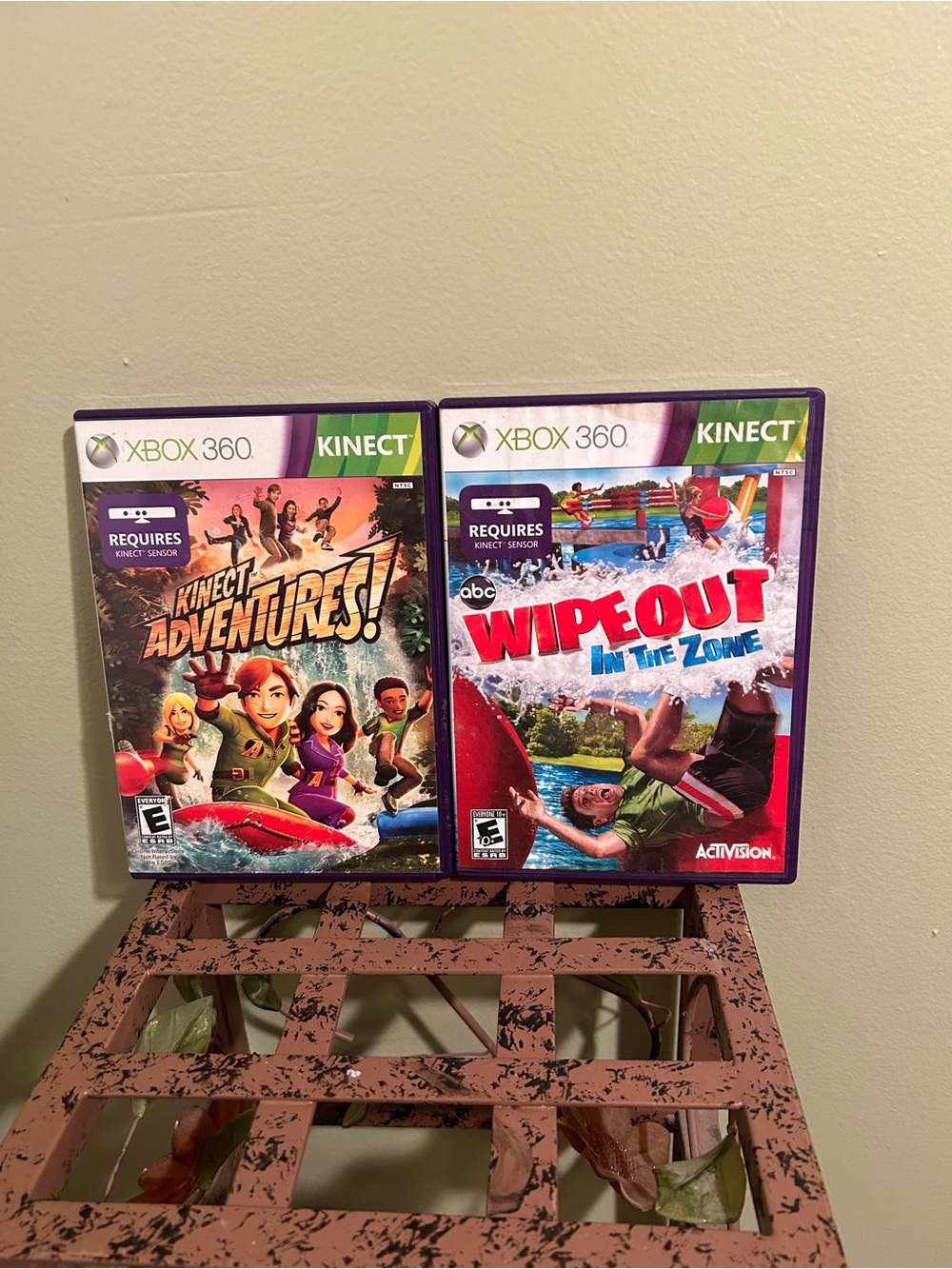 Microsoft Xbox 360 Kinect Bundle Kinect Adventures & Wipeout In The Zone